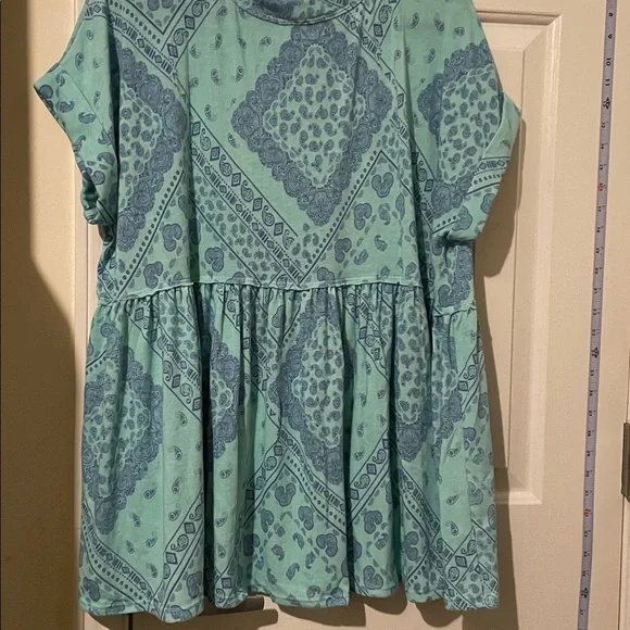 BUCKETLIST Blue and Green Patterned Top - Picture 6 of 6